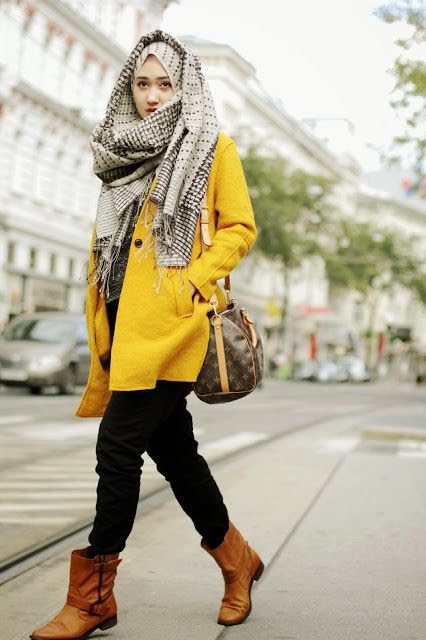Tips Fashion Hijab Untuk Rainy Season