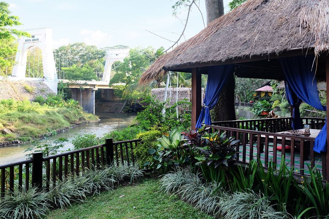  Family Resto Di Malang Yang Nyaman Untuk Dikunjungi Bersama Keluarga Besarmu Bababeli - Family Restaurant Malang