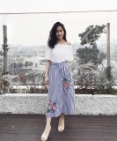 Tips Kaki Tampak Jenjang dengan Celana Garis Vertikal