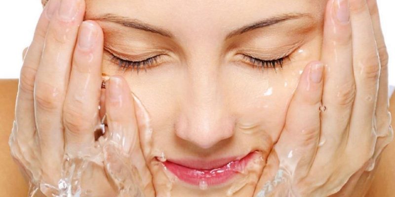 7 Kesalahan Mencuci Muka yang Akan Menimbulkan Jerawat