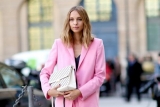 5 Tips Tampil Manis untuk ke Kantor Dengan Busana Nuansa Pink